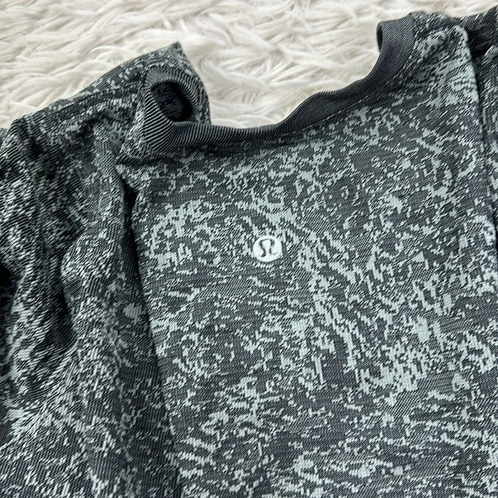Lululemon Swiftly Breathe Long Sleeve Floral Fauna Black / Rhino Grey